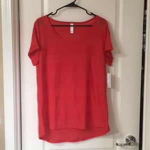 Lularoe large classic tee